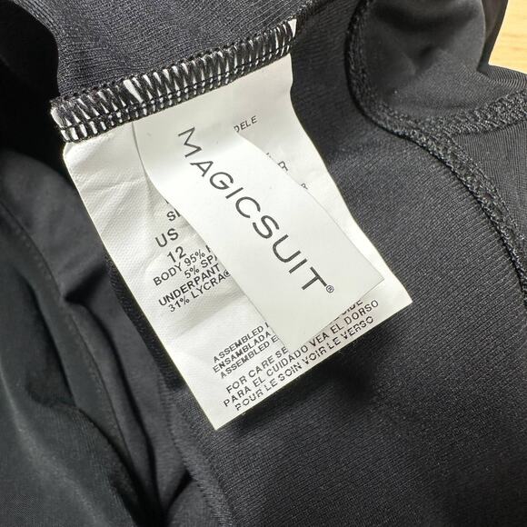 Magicsuit NWT Bianca One Piece Romper Halter Swimsuit Black Size 12 Wireless Bra - Picture 4 of 10